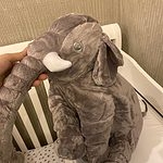 Lindo elefante de peluche almohada
