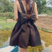 Kawaii seksowna czarna sukienka z odkrytymi plecami Sukienka bez pleców kawaii