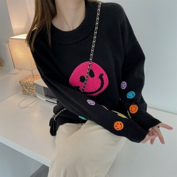 Fioletowy sweter z uśmiechem Kawaii Śliczne kawaii
