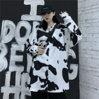 Blus med Milky Cow-tryck i koreansk stil Ko kawaii