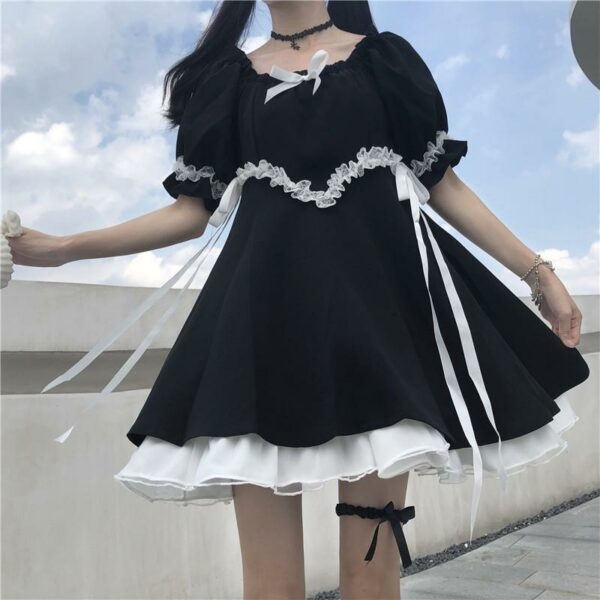 Czarna sukienka Lolita dla dziewczynki Girl Dolls kawaii