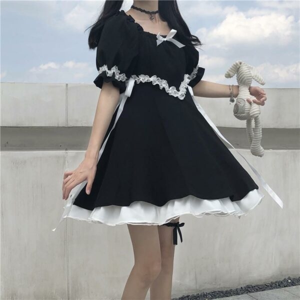Czarna sukienka Lolita dla dziewczynki Girl Dolls kawaii