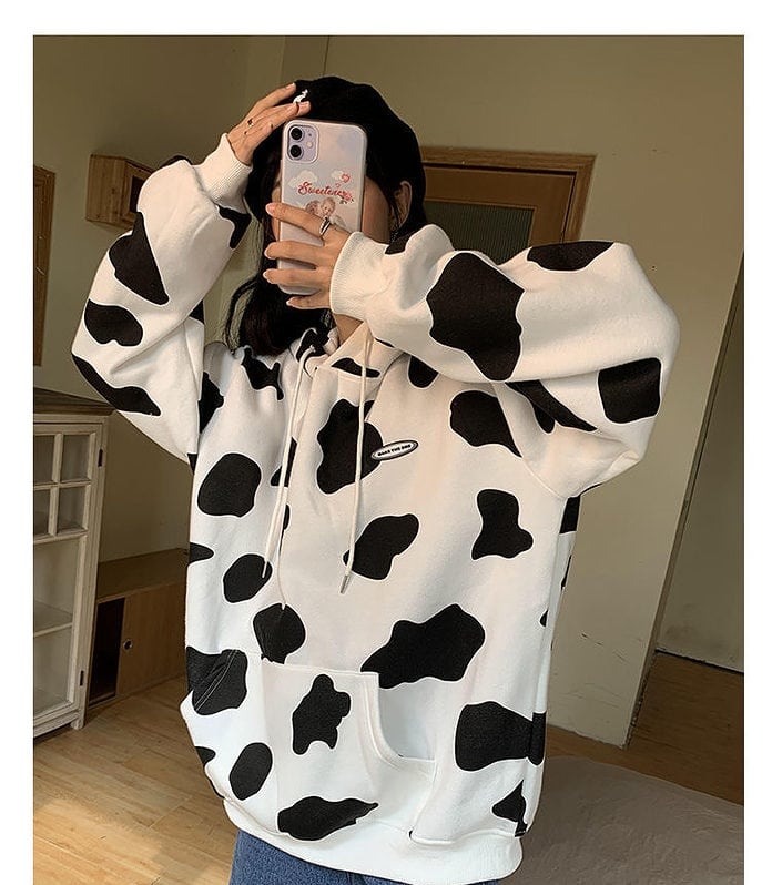 Kawaii bluza z kapturem z nadrukiem krowy mlecznej