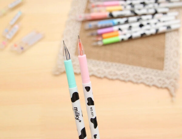 Pióro diamentowe Kawaii Milky Cow, 12 kolorów Kolorowy diamentowy długopis kawaii