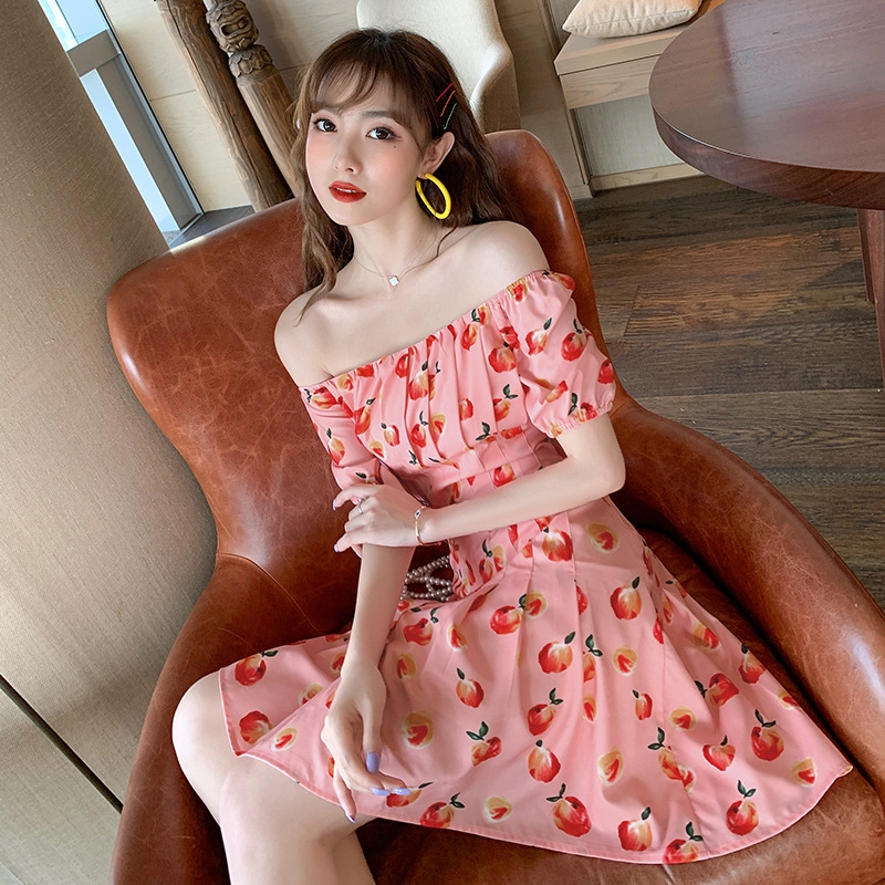 Kawaii różowa sukienka w kwiaty