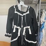 Japanisches schwarzes Lolita-Kleid