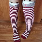 Simpatici calzini alti alla coscia della ragazza giapponese Mori