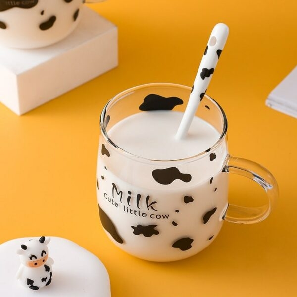 Tasse en verre de vache à lait de dessin animé Dessin animé kawaii