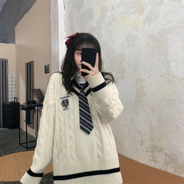 귀여운 한국 학생 교복 흰색 스웨터 한국어 귀엽다