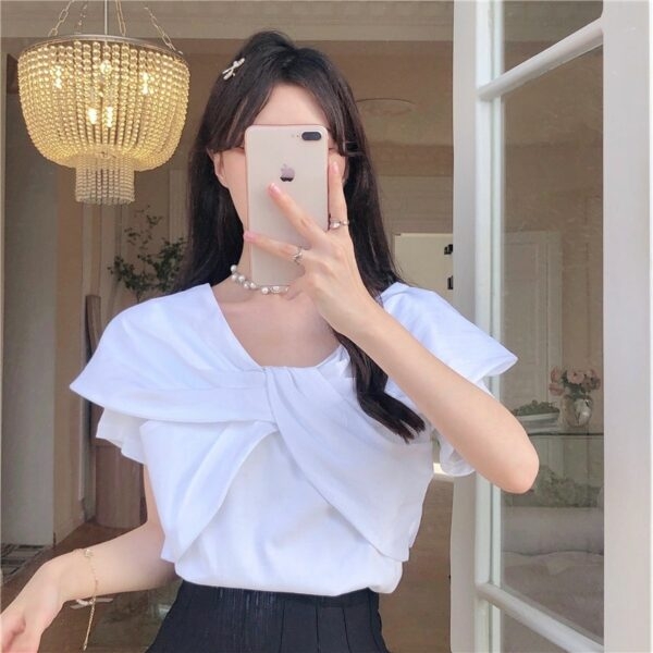 Süße weiße Sommer-T-Shirts im koreanischen Stil Koreanisches Kawaii
