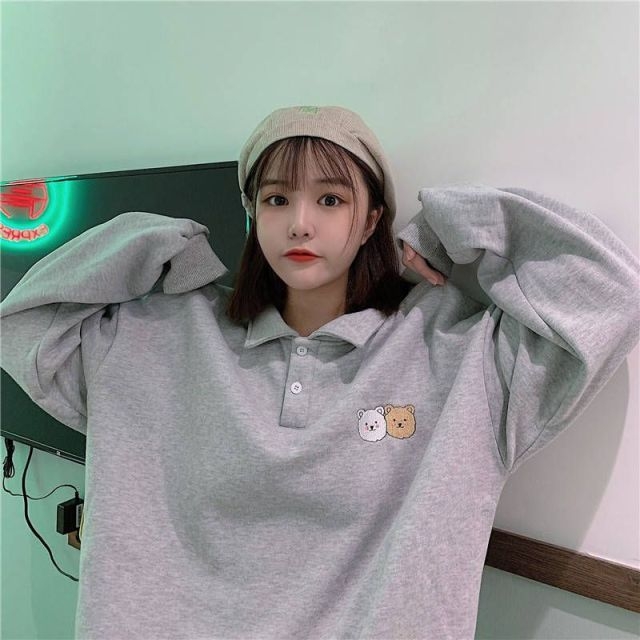 Koreaans grijs wintersweatshirt met polokraag