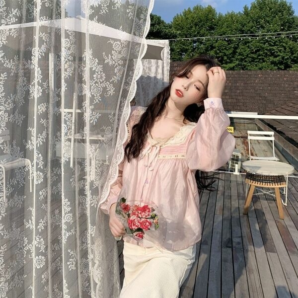Różowa bluzka Lolita w stylu vintage z koronką i kokardką Kawaii francuska