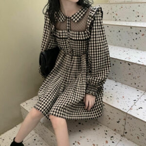 日本のかわいい甘い格子縞のドレス