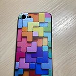 Etui na iPhone'a z kolorowymi blokami 3D