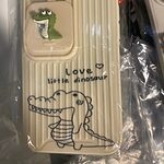 Custodia per iPhone con protezione per fotocamera a scorrimento con dinosauro carino