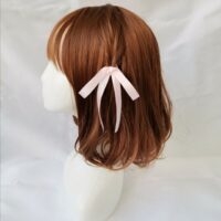 różowa spinka do włosów
