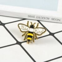 Przypinka inspirowana uroczymi pszczołami Kawaii pszczół