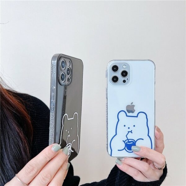 Custodia per iPhone con disegno a tratteggio di un orso simpatico cartone animato orso kawaii