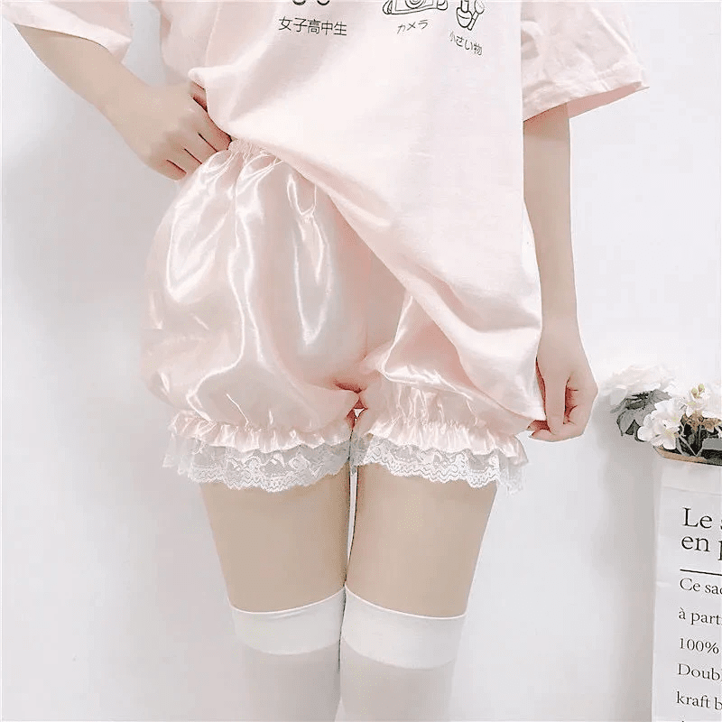Pantalones cortos de seda con encaje Lolita Girls