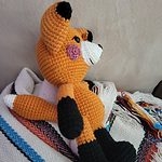 Ręcznie robiona lalka Panda na drutach