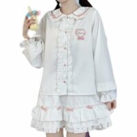 Kawaii pop-kraag en geborduurd overhemd met strik Japanse kawaii