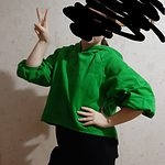 Obszerna bluza z kapturem z zielonym dinozaurem i płetwą 3D na plecach