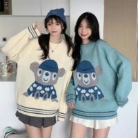 Suéter de malha de urso de duas cores Kawaii Desenho animado kawaii