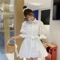 Harajuku-Schnür-Hemdkleider mit Schlagärmeln Partykleider kawaii