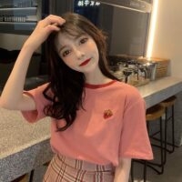 Camiseta solta rosa com padrão Kawaii Kawaii coreano