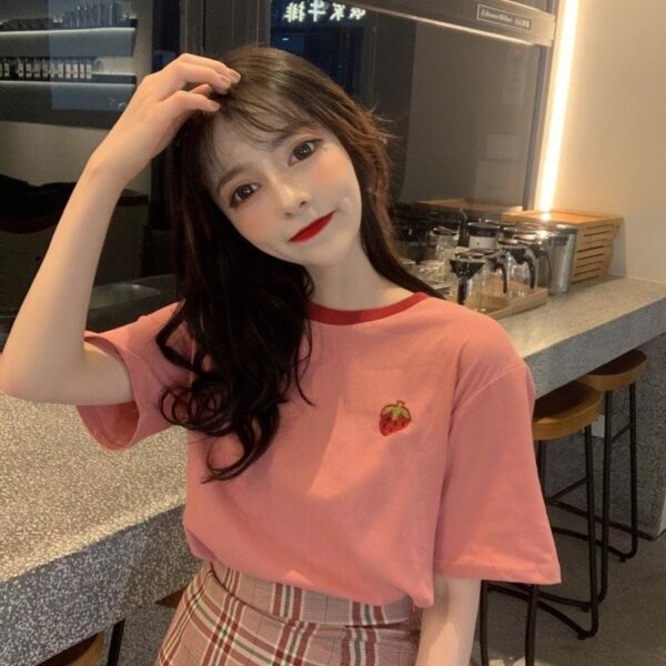 Camiseta solta rosa com padrão Kawaii Kawaii coreano