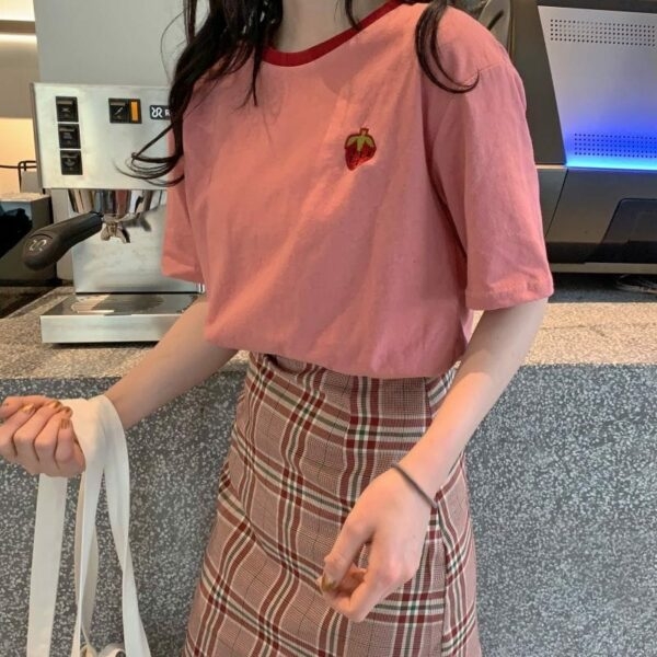 Różowa, luźna koszulka z motywem kawaii Koreańskie kawaii