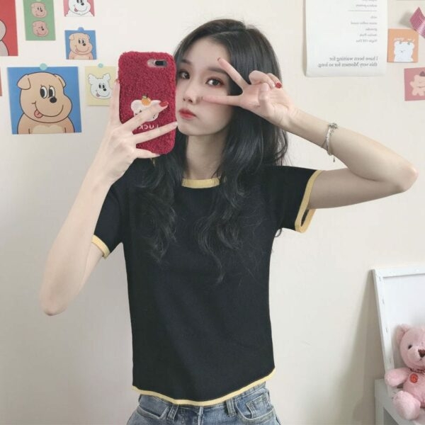 Süßes kurzes T-Shirt in Kontrastfarbe Crop Top kawaii