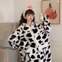 Pijama fofo de veludo coral com estampa de vaca Vaca kawaii