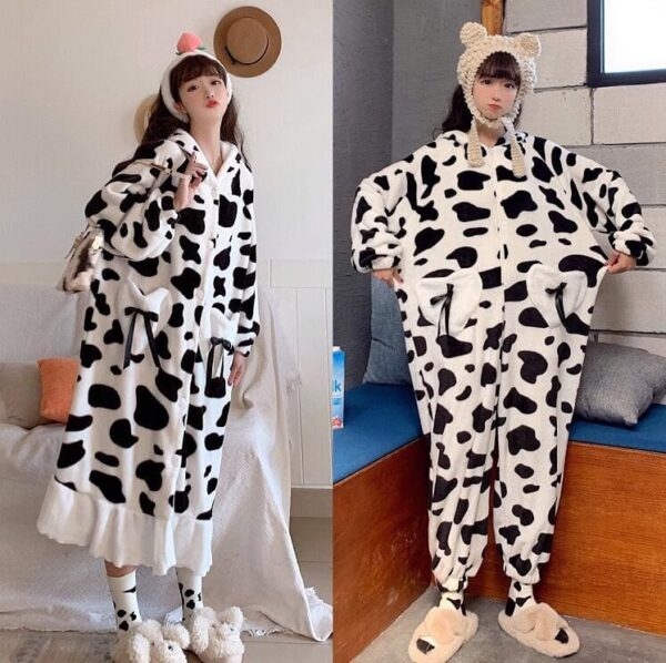 Lindo pijama de terciopelo coral con estampado de vaca vaca kawaii