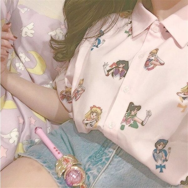 Zapinany na guziki T-shirt Kawaii Sailor Moon z nadrukiem Kawaii anime