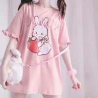 T-shirt rose à manches ondulées en forme de lapin fraise lapin kawaii