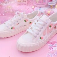 Chaussures japonaises aux fraises sucrées Kawaii japonais