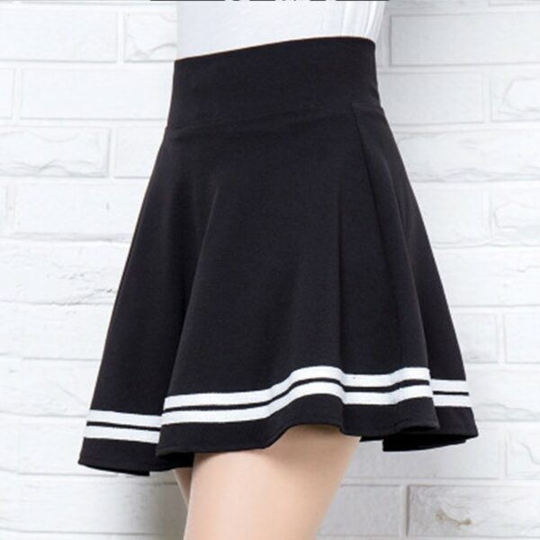 Minifalda Kawaii Rayas Negra 4