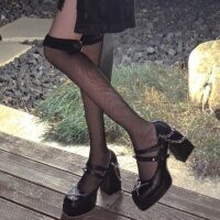 أحذية لوليتا ذات كعب مكتنز أسود اللون متقاطعة على الطراز القوطي كاواي أسود