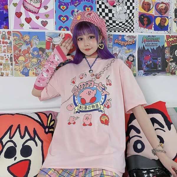 Japanskt sött tecknat tryck Rosa lösa T-shirts Tecknad kawaii