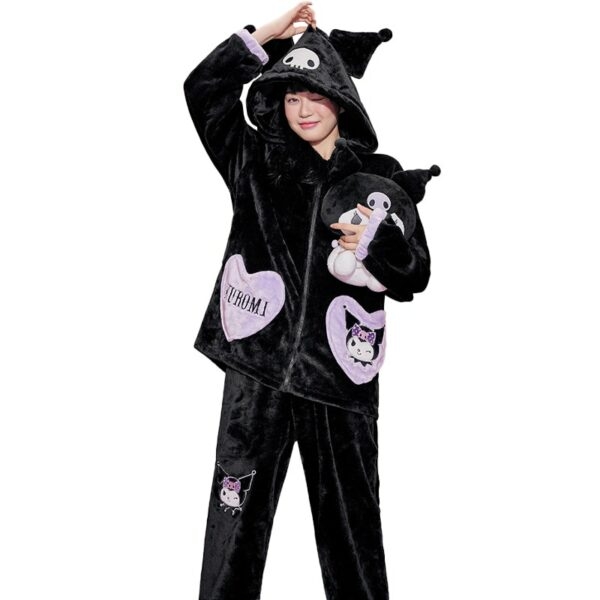 Set pigiama con cappuccio in peluche nero ispirato a Kuromi 4
