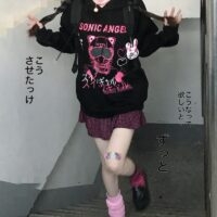 Bluza z kapturem Kawaii Harajuku z nadrukiem graffiti Kawaii z kreskówek