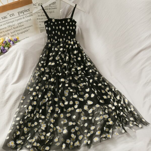 Ärmlös Daisy-klänning med nätlager Blommig kawaii