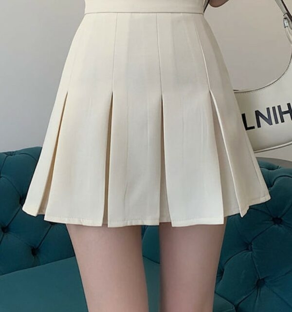 تنورة قصيرة قصيرة ذات ثنيات مثيرة على الموضة الكورية ارتفاع الخصر كاواي