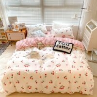 Kawaii Красочный комплект постельного белья с принтом «Любовь и сердце» Комплект постельного белья каваи