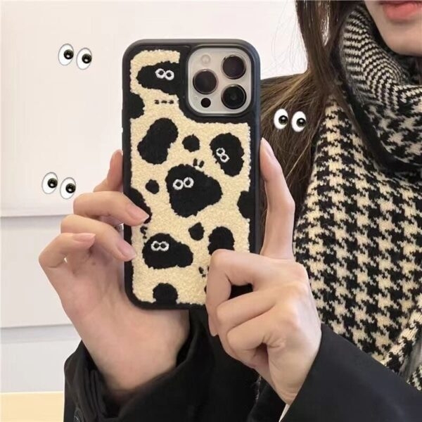 Capa para iPhone com briquetes bordados de pelúcia Kawaii iPhone 11 kawaii