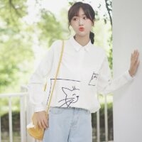Chemise blanche à revers brodé de chat de style universitaire à la mode automne kawaii