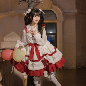 Kawaii dziewczyna czerwona sukienka Lolita Kawaii Pierwszy Śnieg