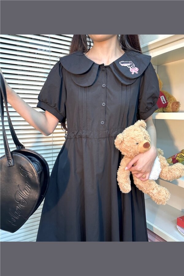 スイートプレッピー刺繍ブラックドレス黒のドレスかわいい