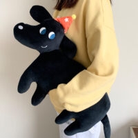 Muñeco de peluche con perrito negro regalo de cumpleaños kawaii